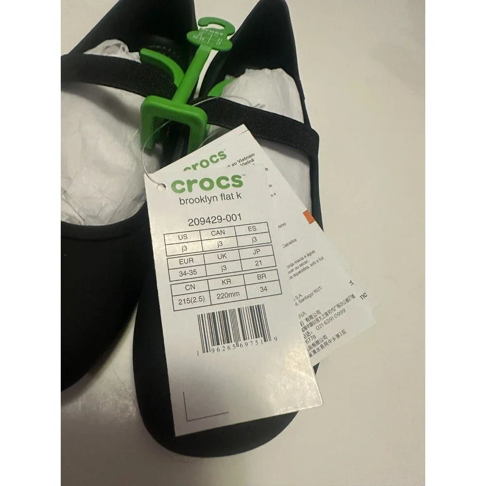 NWT Crocs Brooklyn Flat K In Black Size Junior 3